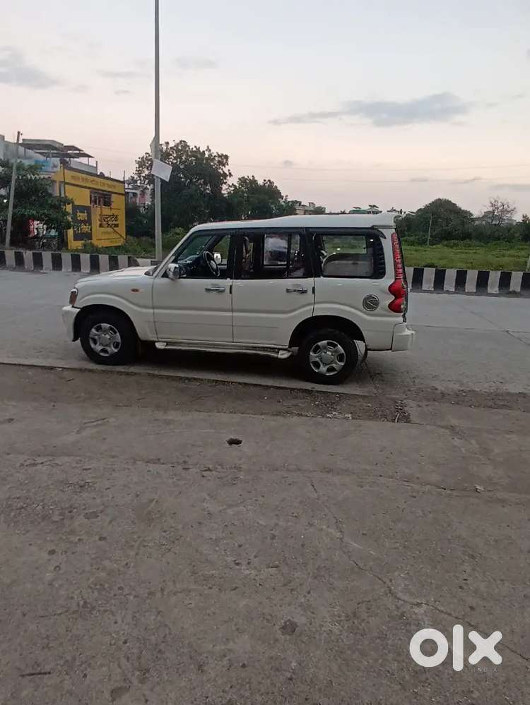 Scorpio Lx 2wd 9 Str Bs 3