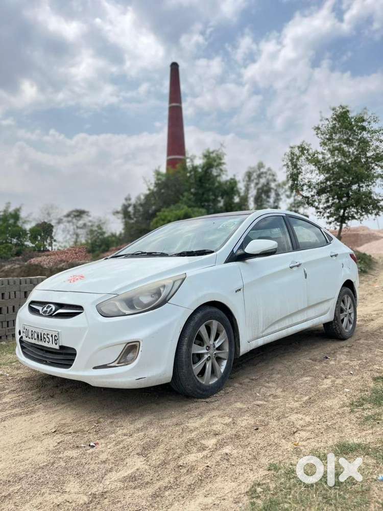 Hyundai Verna 2011