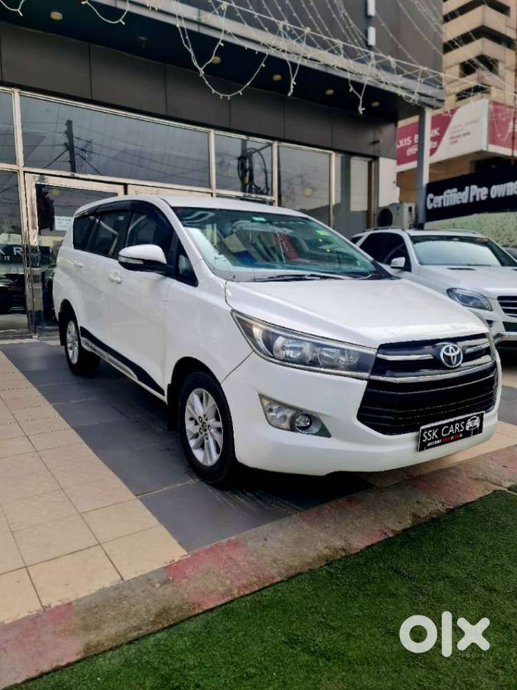 Toyota Innova Crysta 2.4 Gx Mt, 2017, Diesel