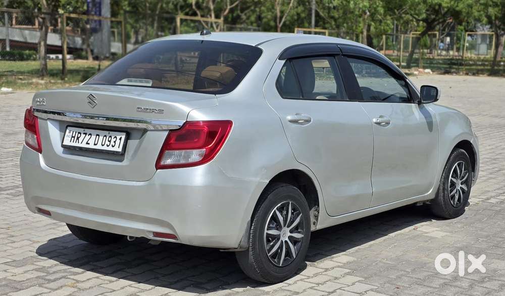 Maruti Suzuki Swift Dzire 1.2 Vxi Bsiv, 2018, Cng & Hybrids