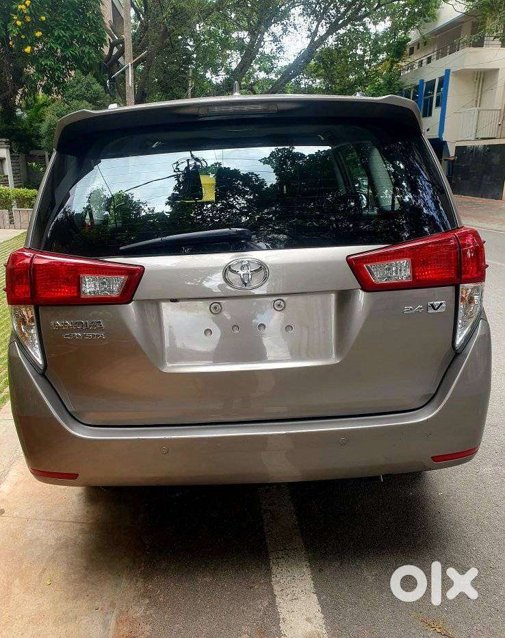 Toyota Innova Crysta 2.4 VX MT, 2016, Diesel