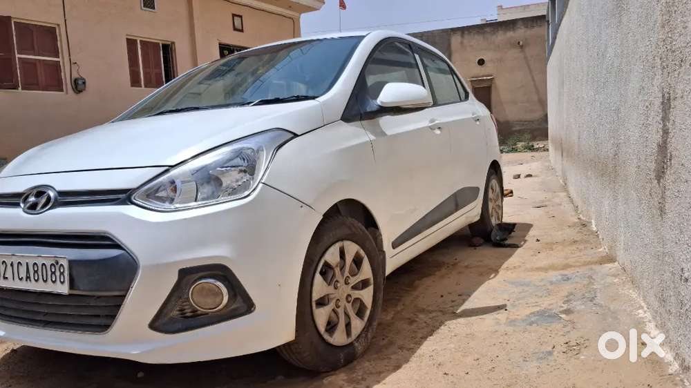 Hyundai Xcent Diesel 2015 Variant