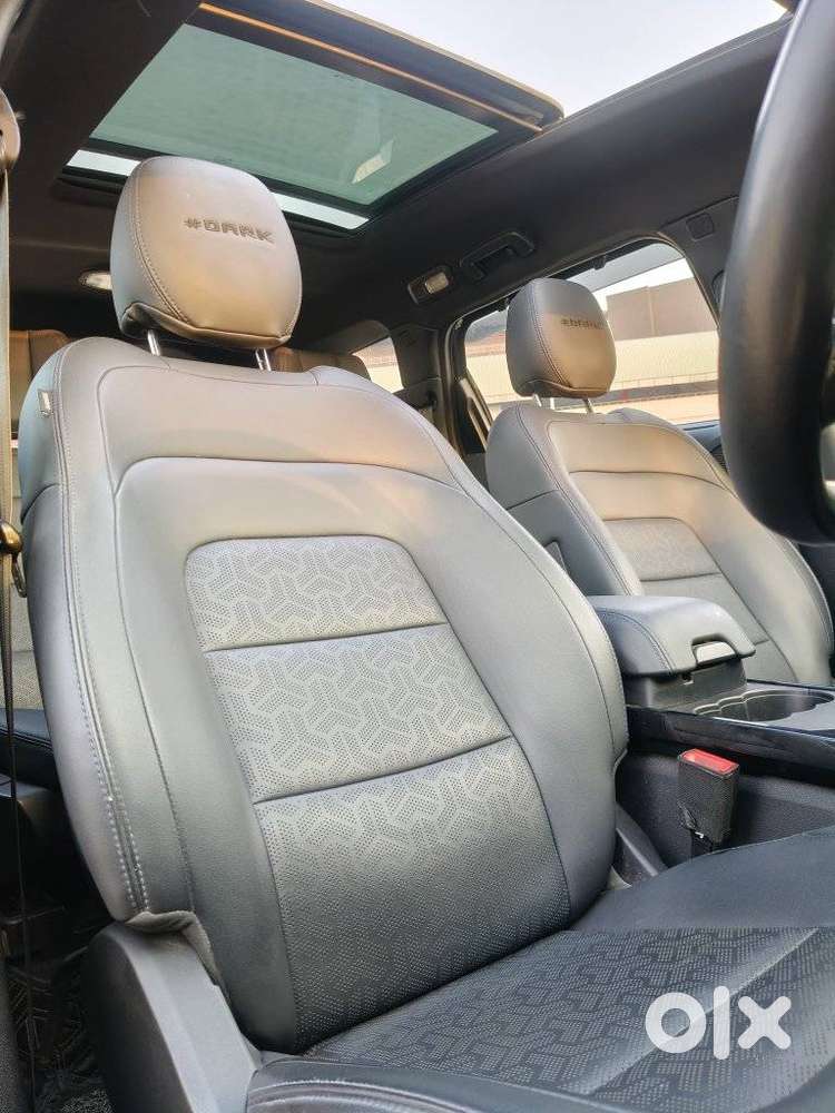 Tata Safari Accomplished Dark Edition, 2023, Diesel