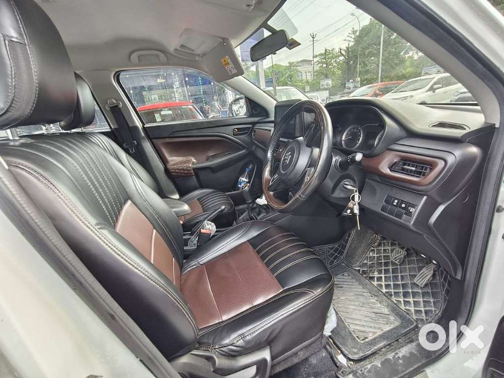 Maruti Suzuki Brezza 1.5 Lxi Smart Hybrid, 2024, Petrol