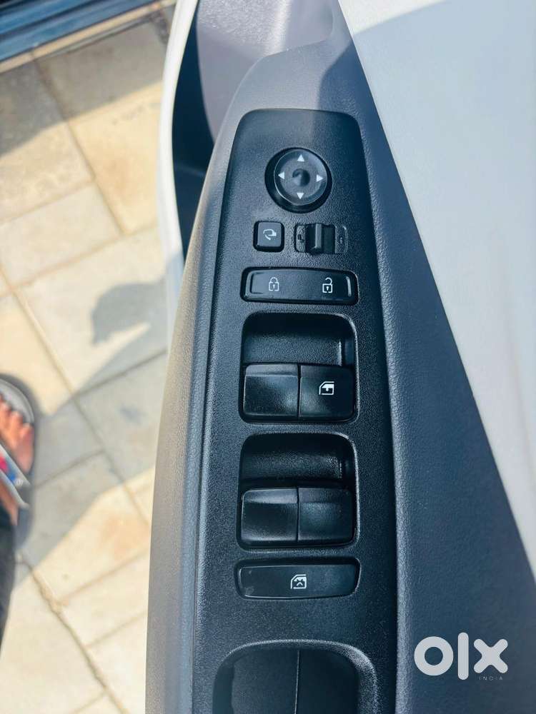 Hyundai Grand I10 Nios 1.2 Kappa Vtvt Sportz Cng, 2024, Cng & Hybrid..