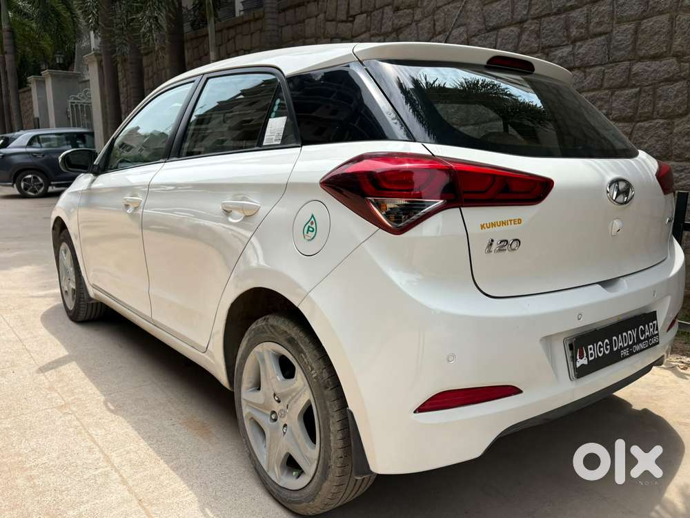 Hyundai I20 Petrol Asta, 2017, Petrol