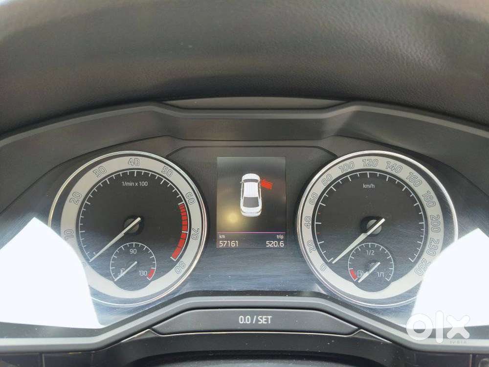 Skoda Superb Lk 1.8 Tsi At, 2020, Petrol