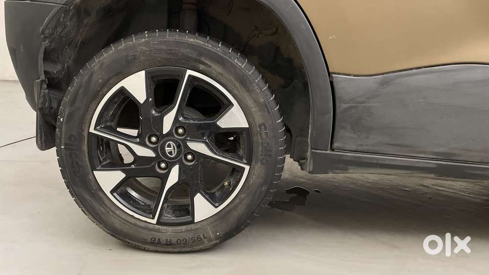 Tata Punch 1.2 Revotron Creative Ira Pack Amt Dual Tone, 2022, Petro..