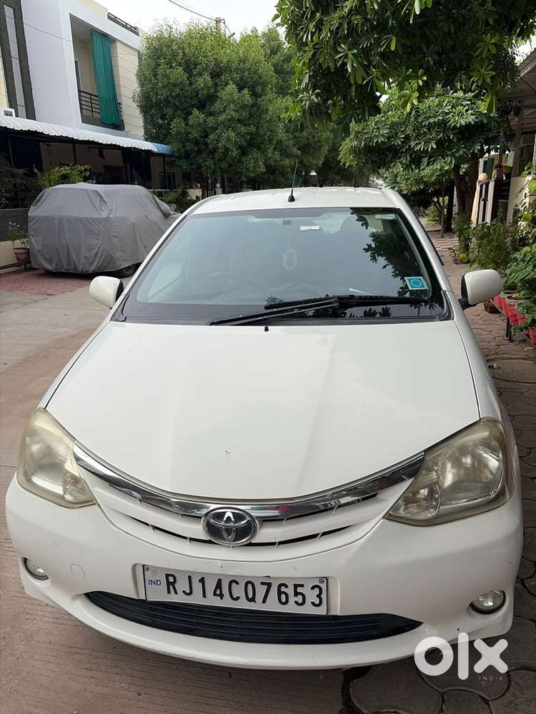 Toyota Etios G Exclusive 2012