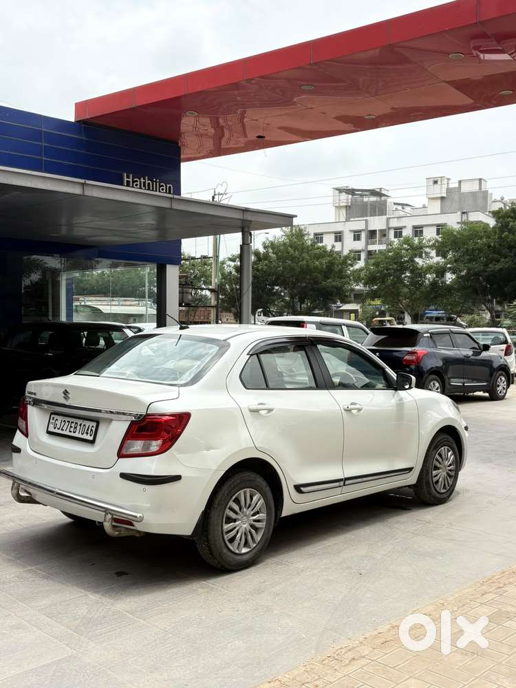 Maruti Suzuki Dzire 1.2 Vxi, 2022, Petrol