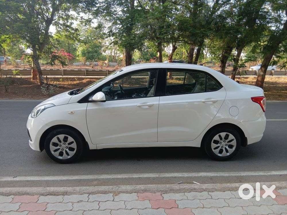 Hyundai Xcent 1.2l Kappa Dual Vtvt 5-speed Manual Base, 2014, Petrol