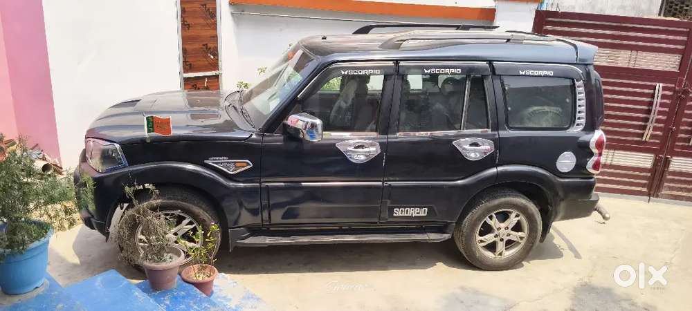 Mahindra Scorpio Classic 2017 Diesel 120000 Km Driven