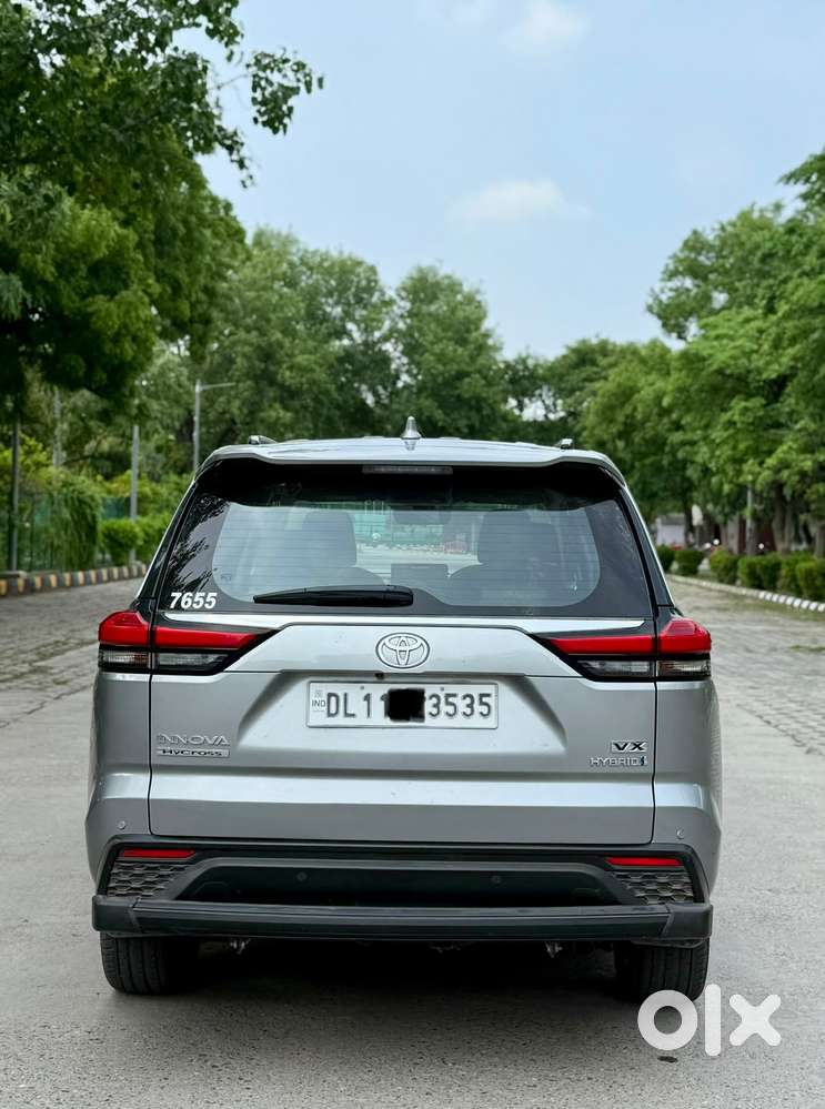Toyota Innova Hycross 2.0 Vx Hybrid 8 Str, 2023, Cng & Hybrids