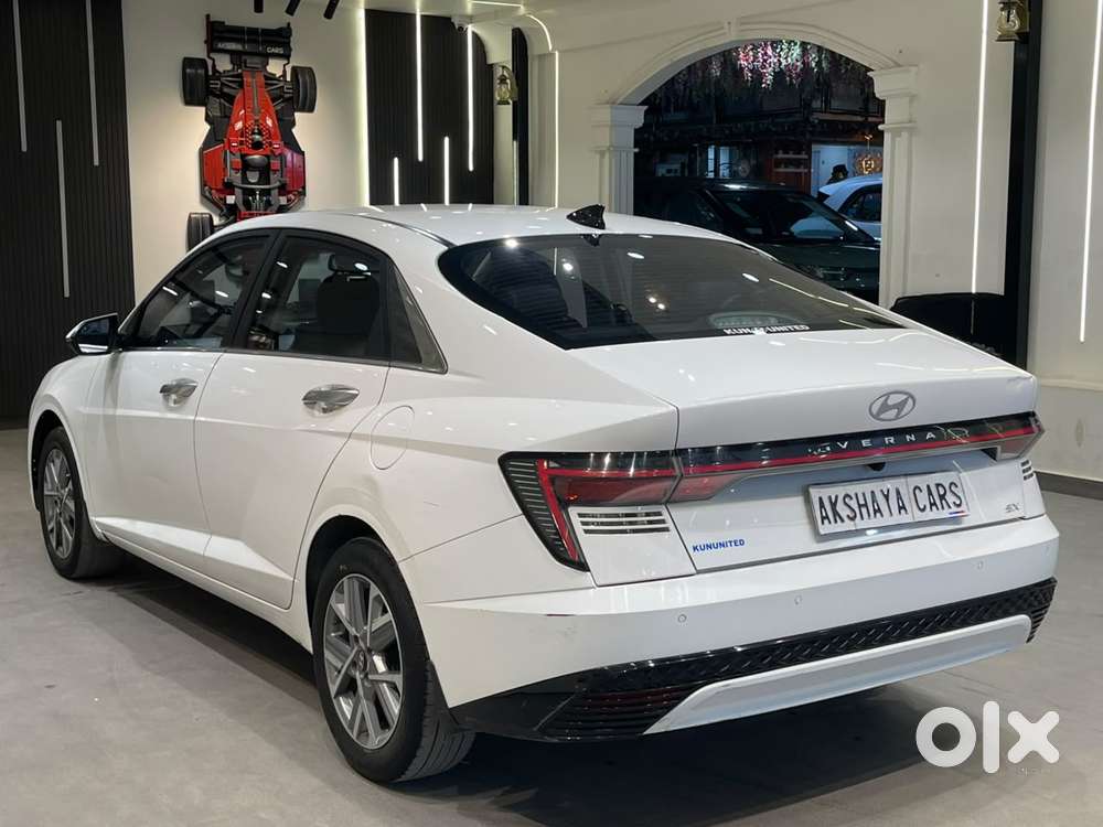Hyundai Verna 1.5 Sx (o) Petrol Mt, 2024, Petrol