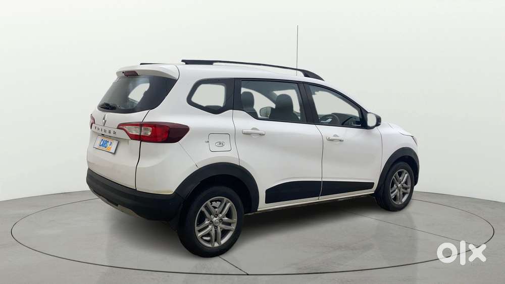 Renault Triber Rxz, 2022, Petrol