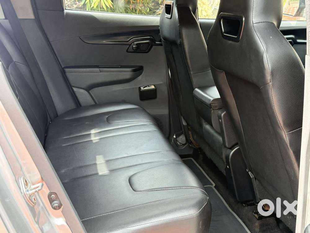 Mahindra Kuv100 Nxt 1.2 K2 Petrol 6 Str, 2017, Petrol