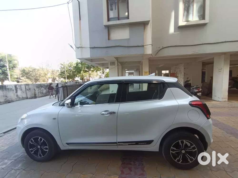 Maruti Suzuki Swift 2021 Cng & Hybrids 84000 Km Drive