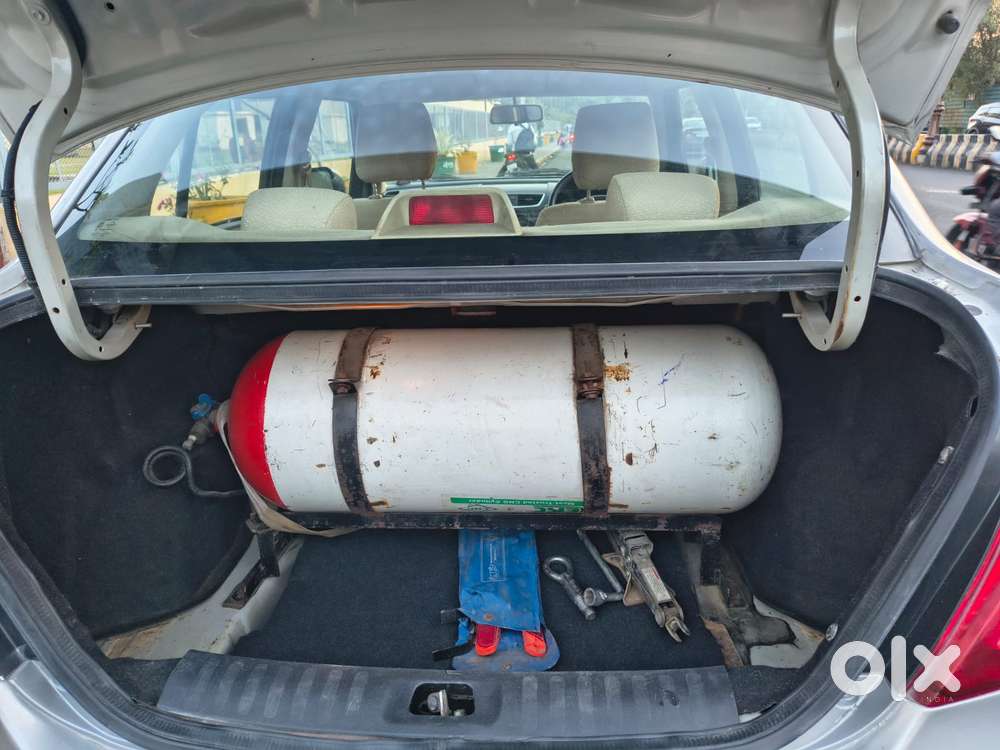 Maruti Suzuki Swift Dzire Vxi(o) Mt, 2014, Cng & Hybrids