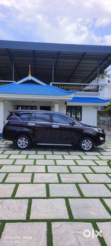 Toyota Innova Crysta 2.4 G Mt 8s, 2017, Diesel