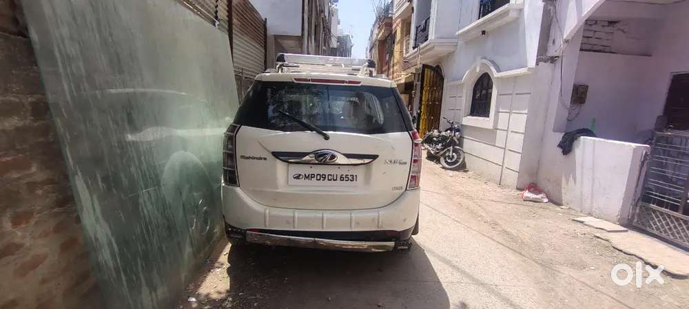 Mahindra Xuv500 Hawk 2016 Car