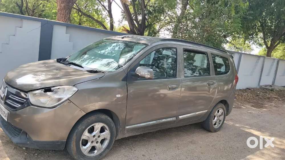 Renault Lodgy 2015 Diesel 138000 Km Driven