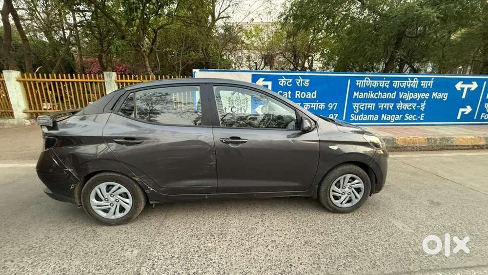 Hyundai Aura 2022 Petrol 100000 Km Driven