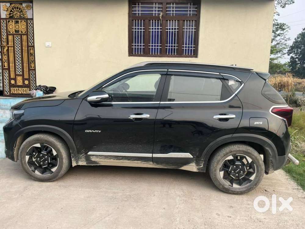 Kia Sonet 2025 Petrol Well Maintained