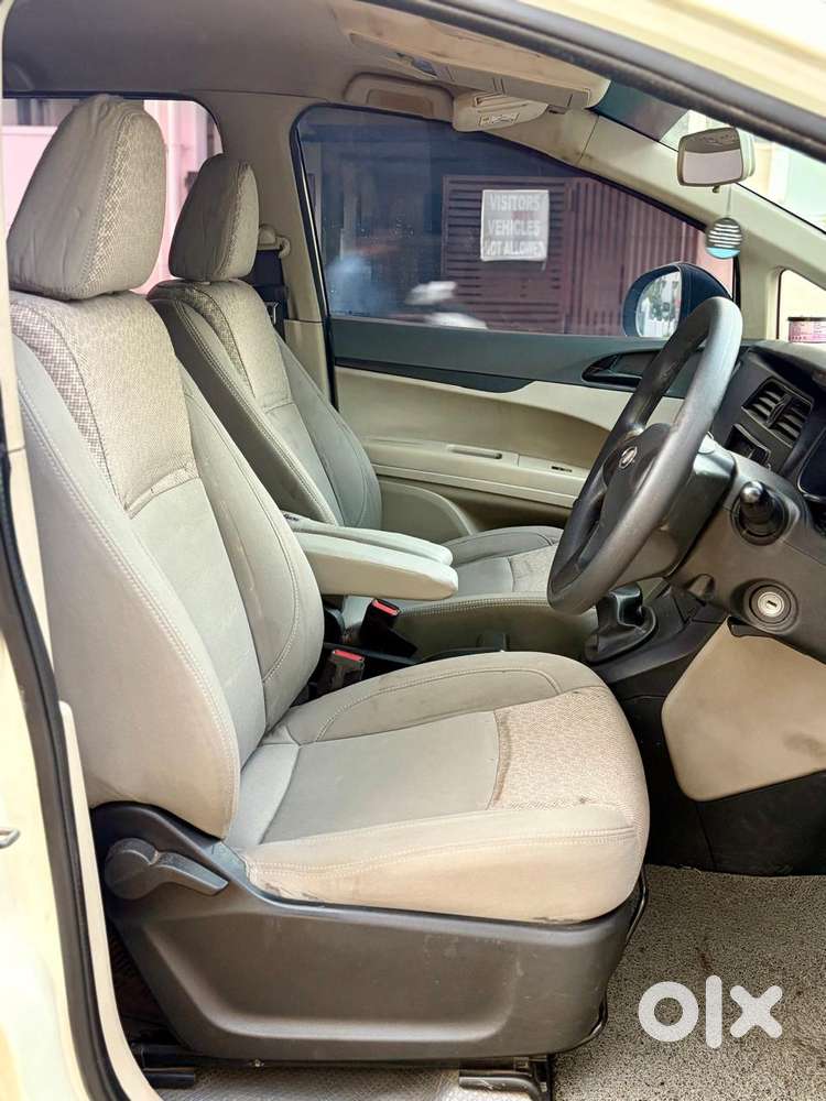 Mahindra Marazzo M2, 2019, Diesel