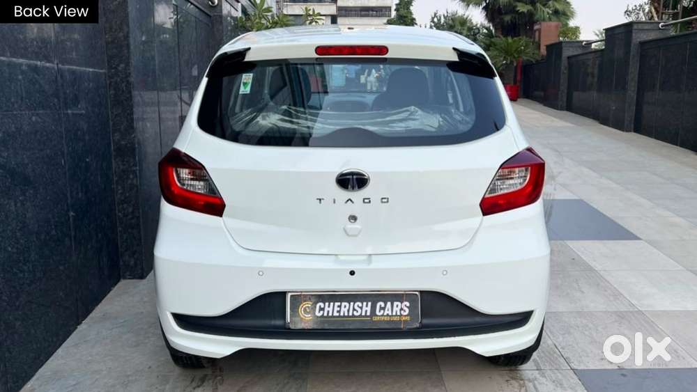 Tata Tiago Xe, 2026, Petrol