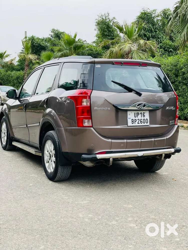 Mahindra Xuv500 W10 Fwd 2017 Diesel Auto Sunroof 1st Owner Top Model