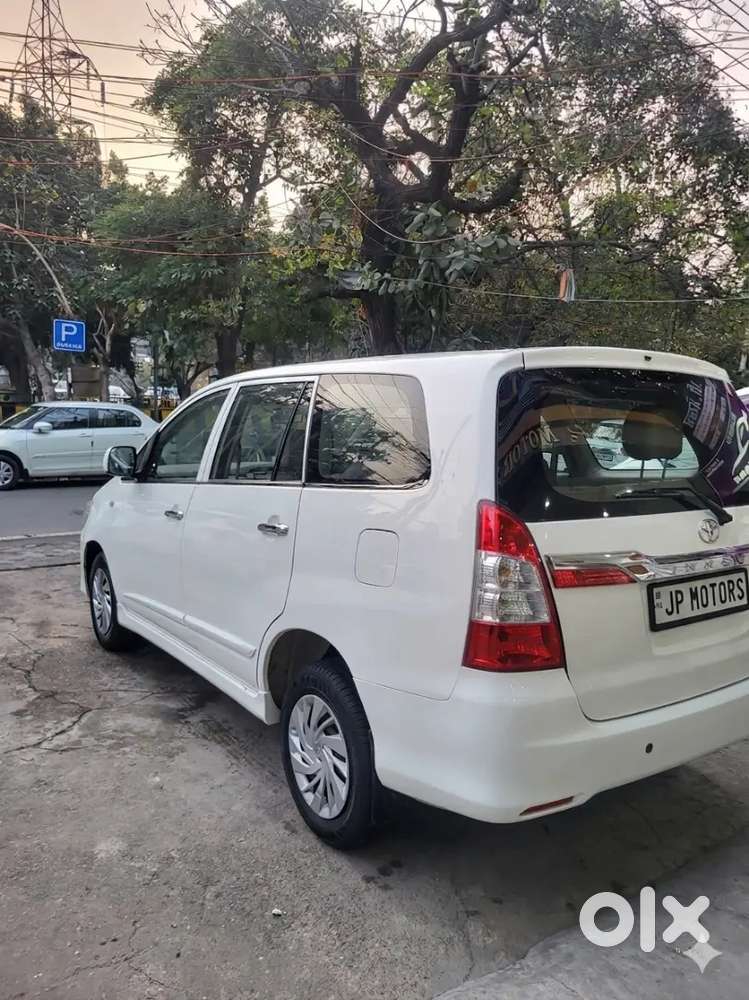 Toyota Innova 2.5 G 2014