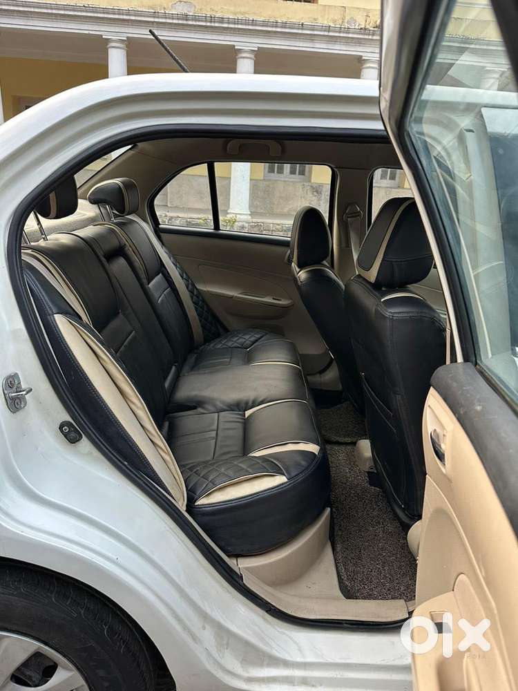 Maruti Suzuki Swift Dzire Vdi Optional, 2017, Diesel