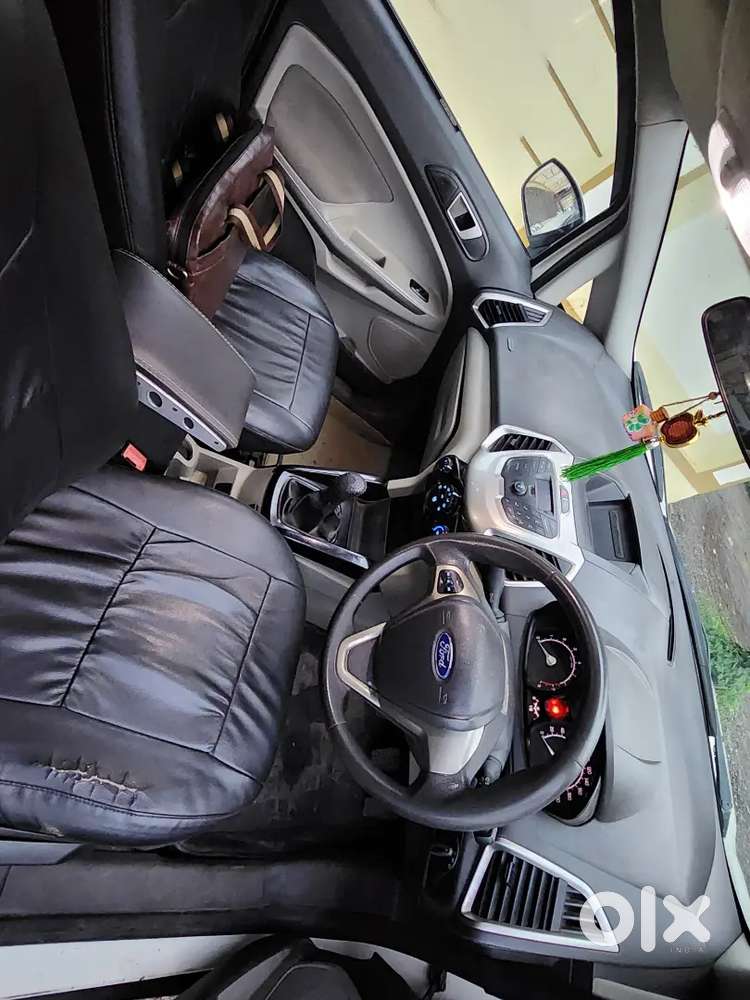 Mechanically Excellent Condition 
Steering Mounted Controls 
Single