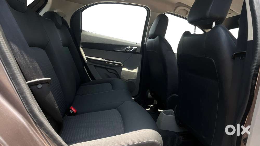 Tata Tiago 1.2 Revotron Xza, 2018, Petrol