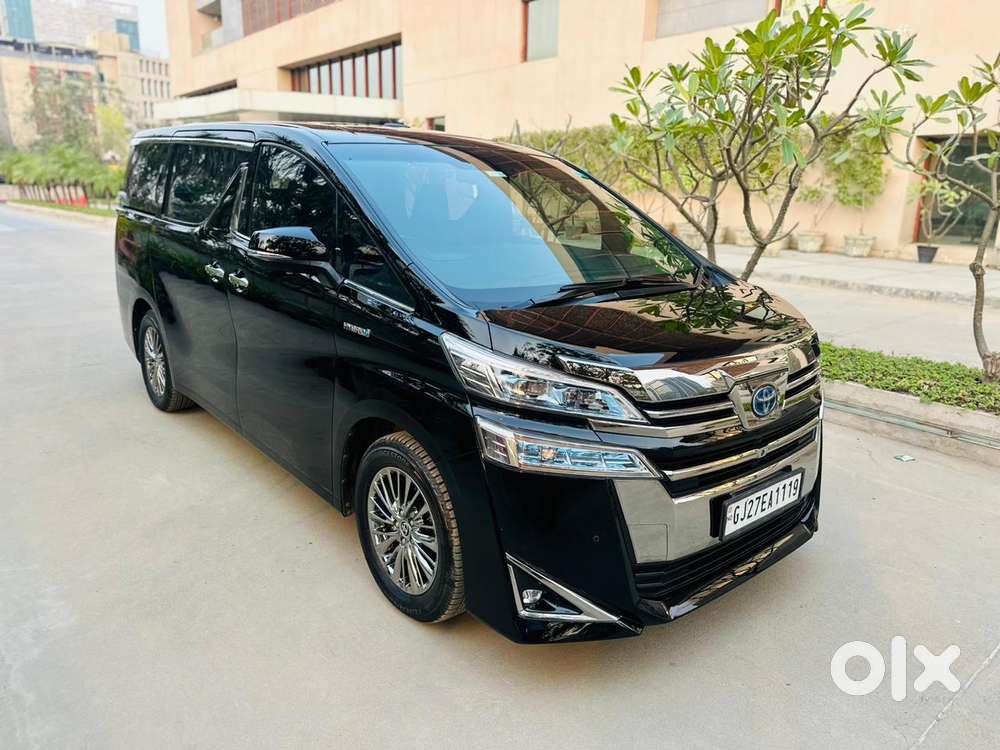 Toyota Vellfire Vip – Executive Lounge, 2021, Petrol