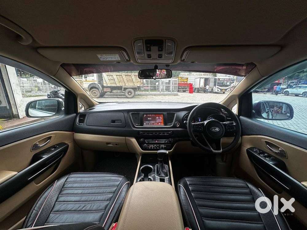 Kia Carnival Premium, 2021, Diesel