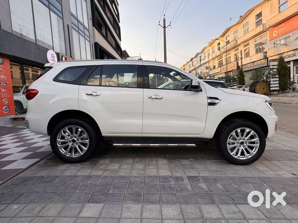 Ford Endeavour 2.2 Titanium At 4x2 Sunroof, 2018, Diesel