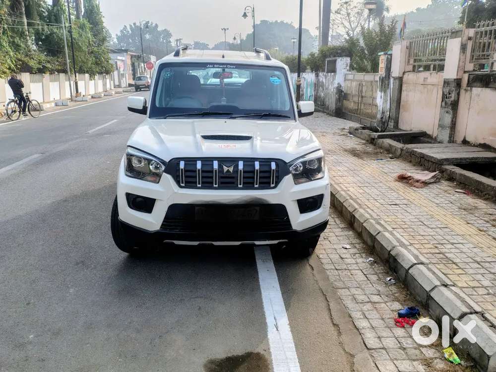 Mahindra Scorpio S7 Brand New Tyre, New Seat Cover & Music System