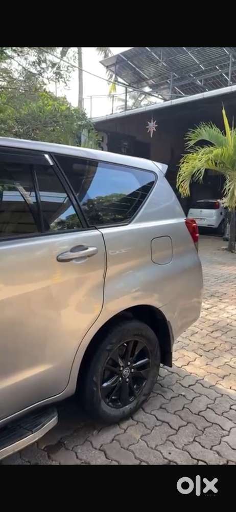 Toyota Innova Crysta 2017