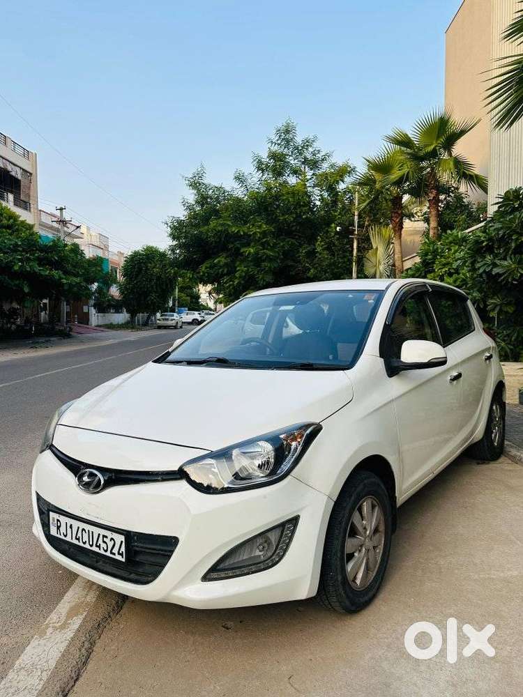 Hyundai I20 Sportz 1.4 Crdi 6 Speed Bs-iv, 2013, Diesel