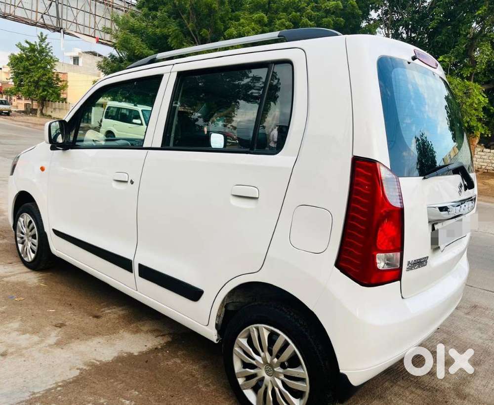 Maruti Suzuki Wagon R 1.0 Vxi (o), 2016, Petrol