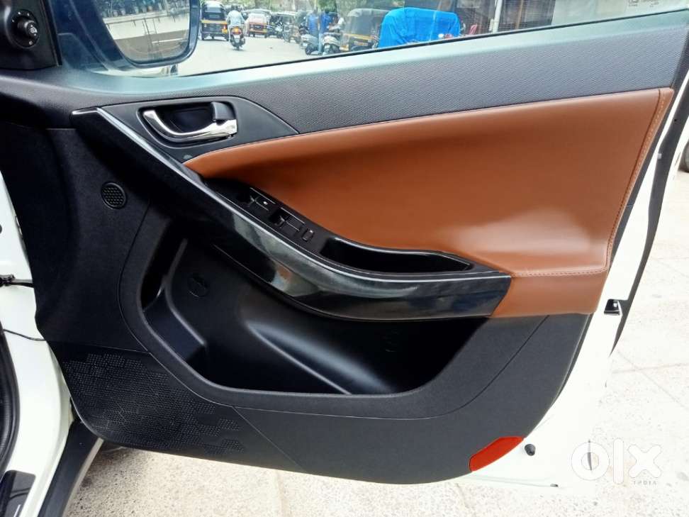Tata Nexon Creative 1.2 Revotron Petrol 6 Amt, 2024, Petrol