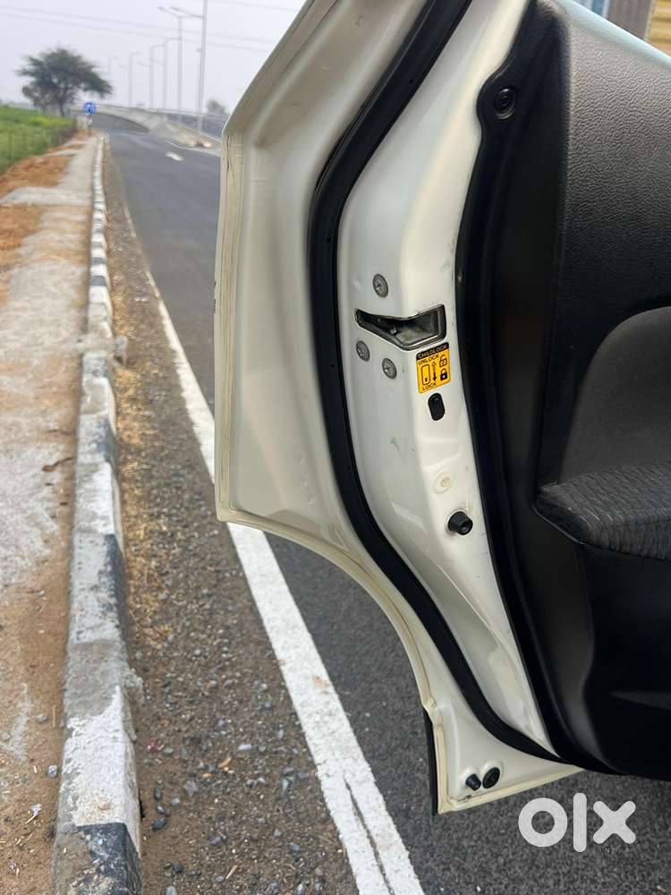 Maruti Suzuki S-cross 2016 Diesel Well Maintained