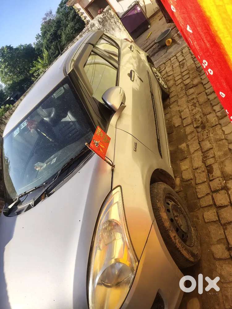 Maruti Suzuki Swift 2012 Diesel 90000 Km Driven