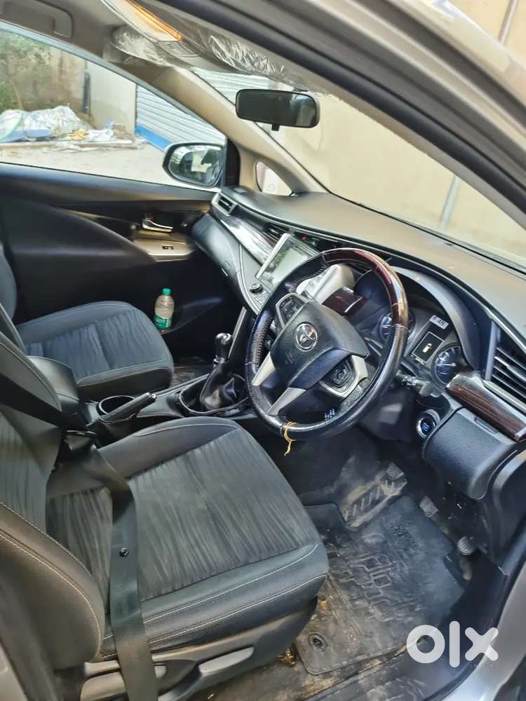 Toyota Innova Crysta 2.4 Vx 2019