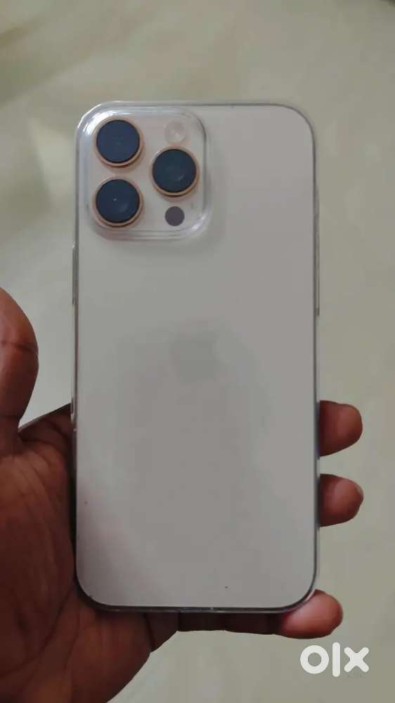 iPhone 16 Pro Max 256gp Health 97/89000