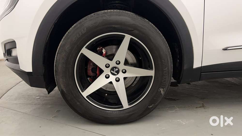 Mahindra Xuv700 2.2 Ax 7 Diesel At Luxury Pack Str, 2022, Diesel