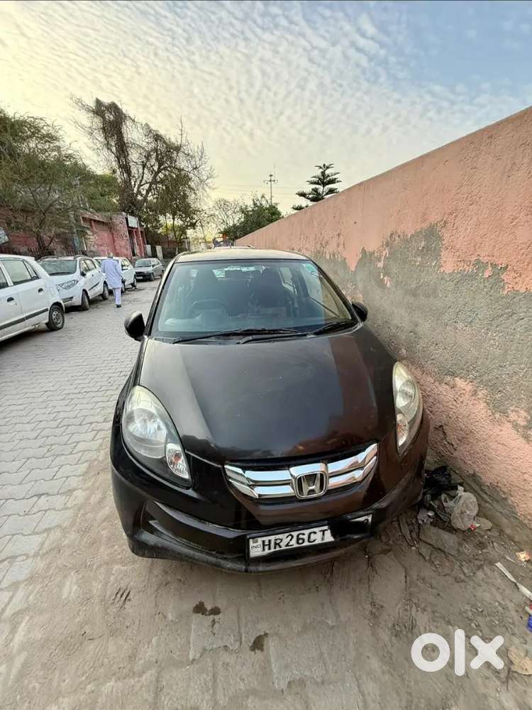 Honda Amaze 2015 Petrol Well Maintained
