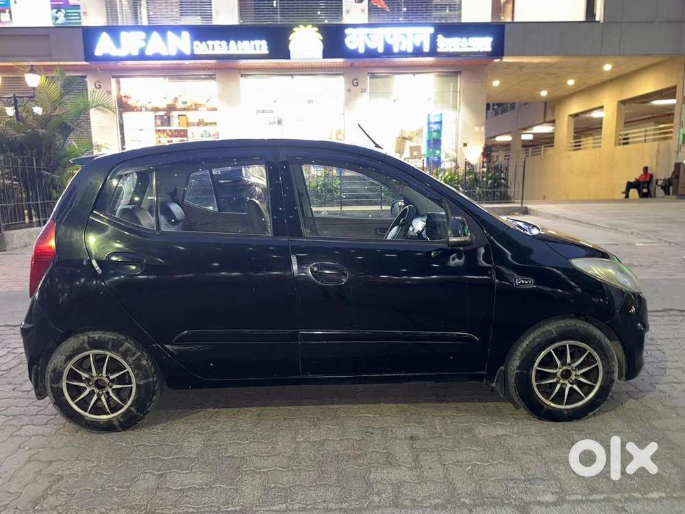 Hyundai I10 Asta Auto Sunroof 2011 Dec Model 1 St Owner