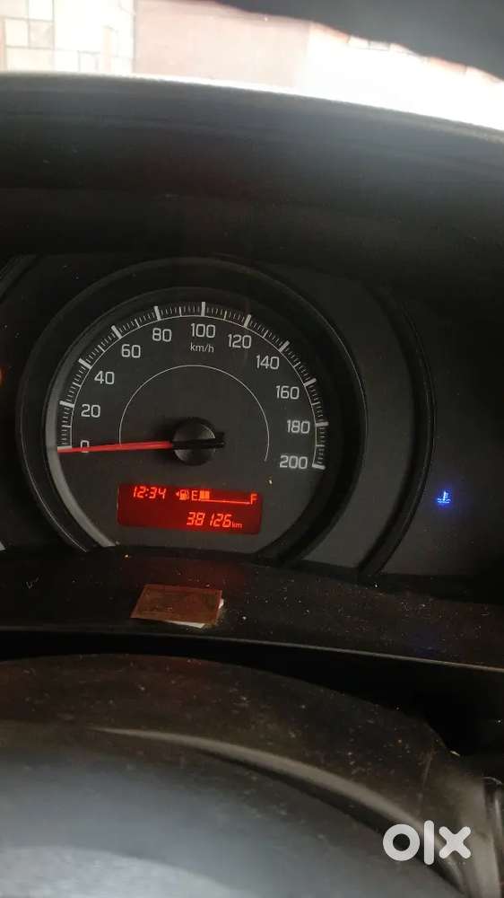 Maruti Suzuki Swift Lxi 2023 Manual Txi No 35500 Km